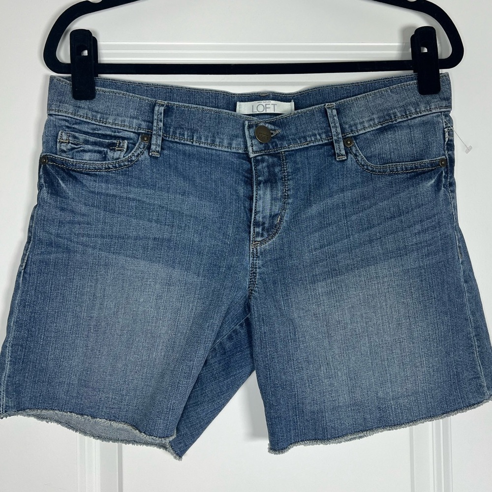 LOFT classic Jean Shorts Size 4